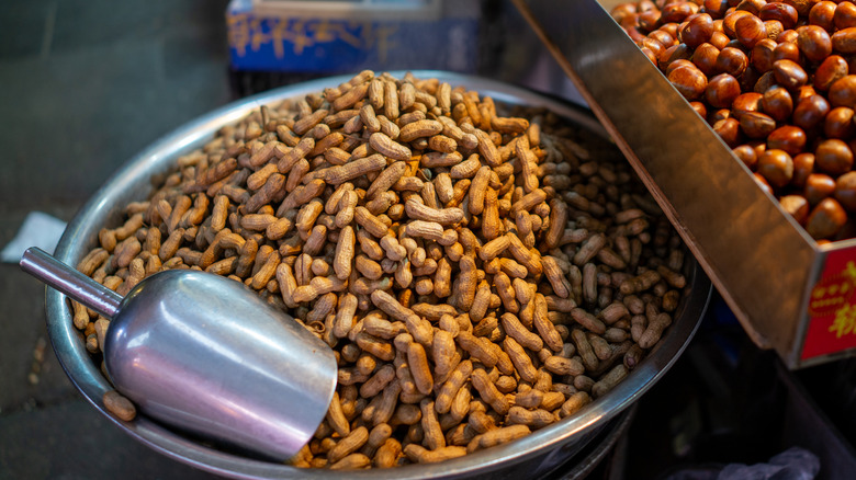 Boiled peanuts