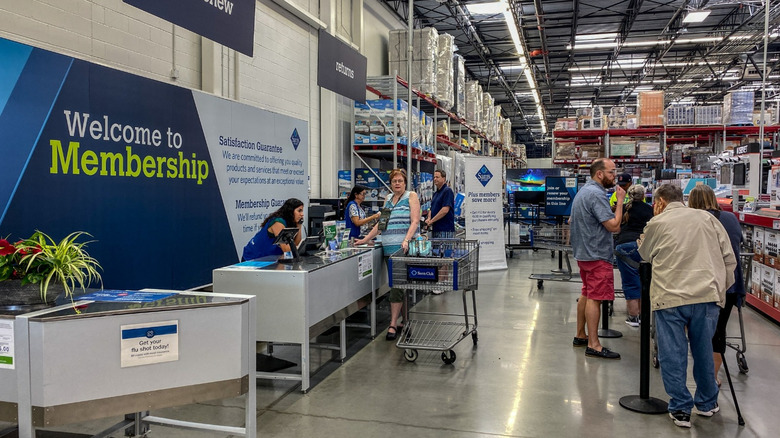 Sam's Club membership counter