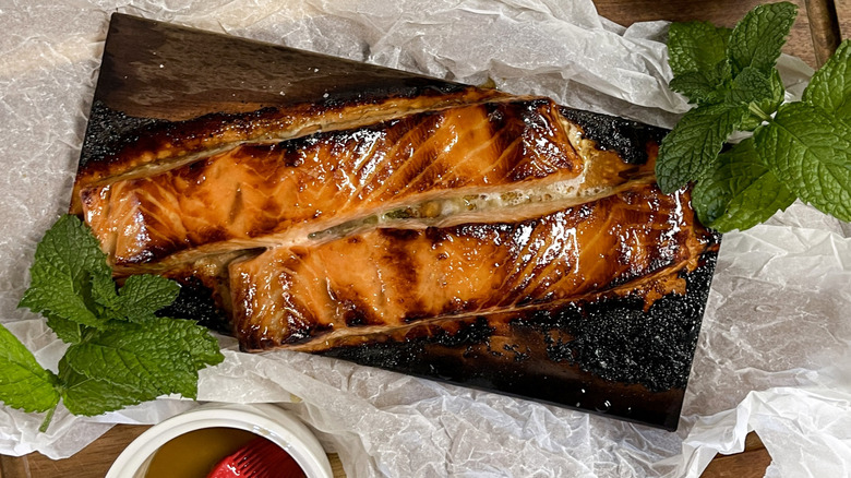 maple bourbon glazed salmon with garnishes