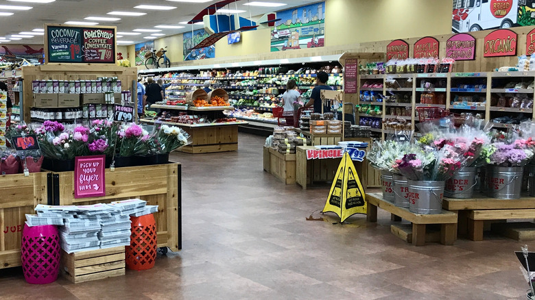 trader joe's interior