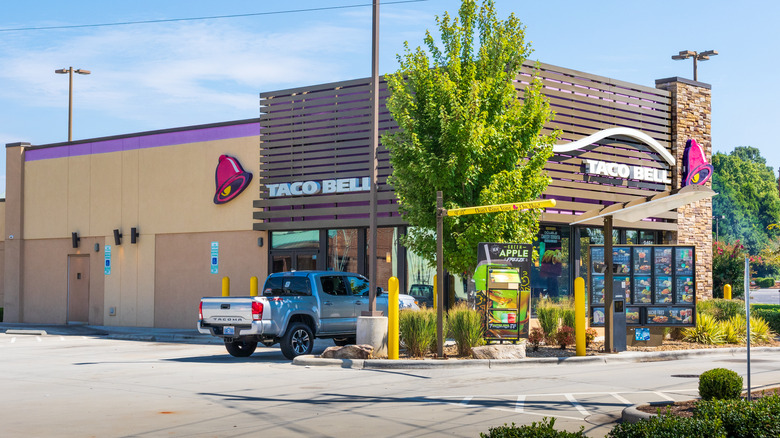 Taco Bell drive-thru