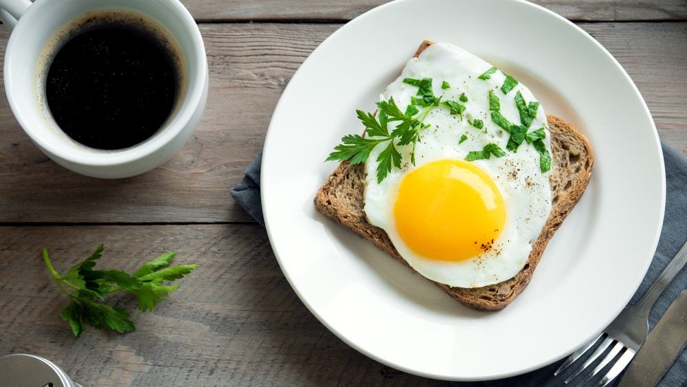 Fried egg on toast