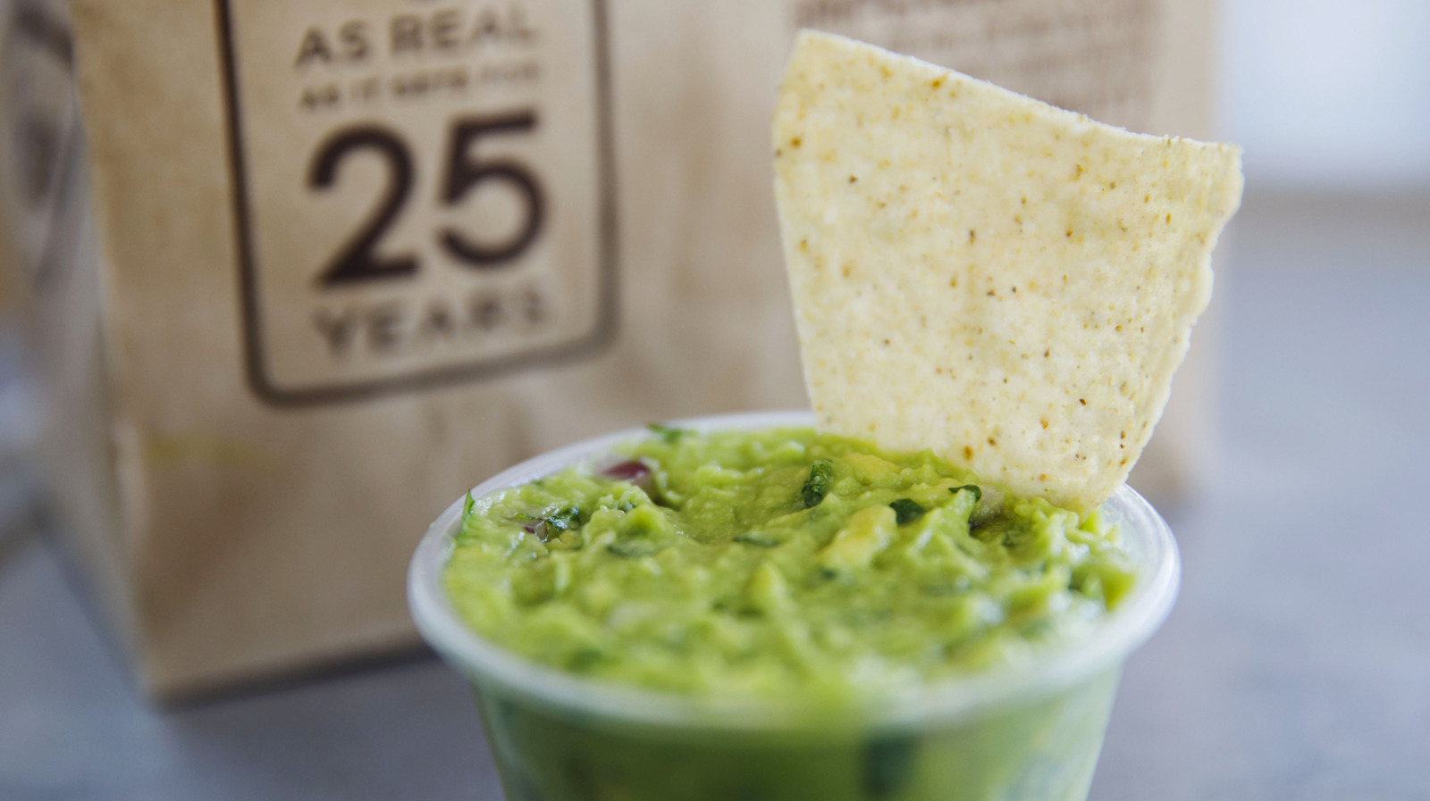 This TikToker Revealed What Actually Goes Into Chipotle Guac