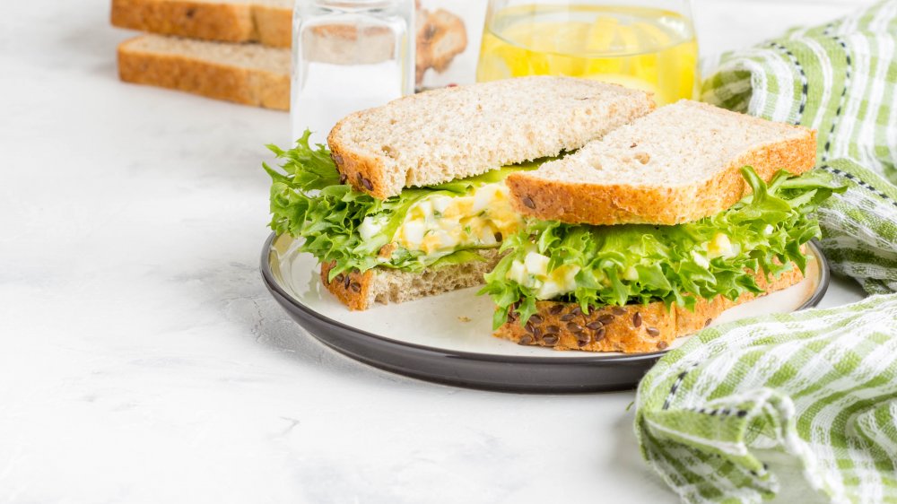 Egg salad sandwich 