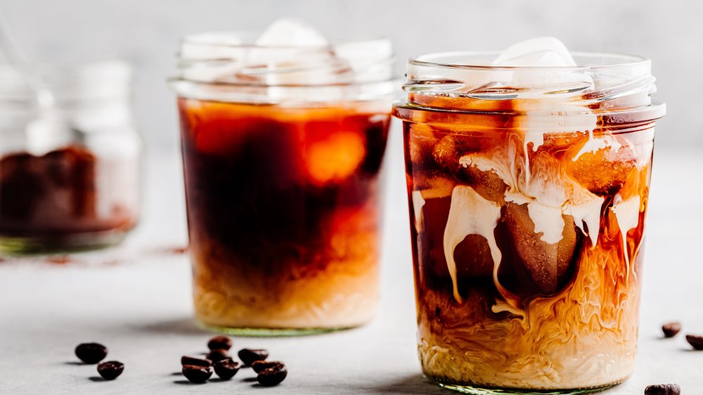 Iced coffee, cold brew
