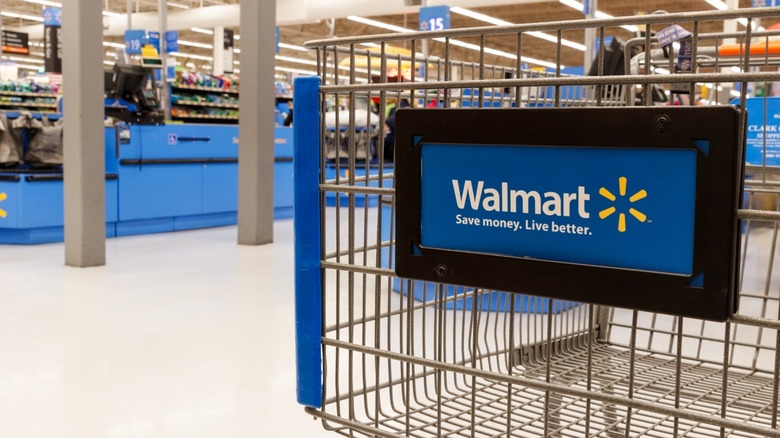 Walmart cart and checkout lines
