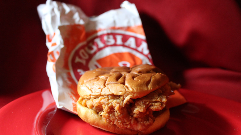 Popeyes chicken sandwich