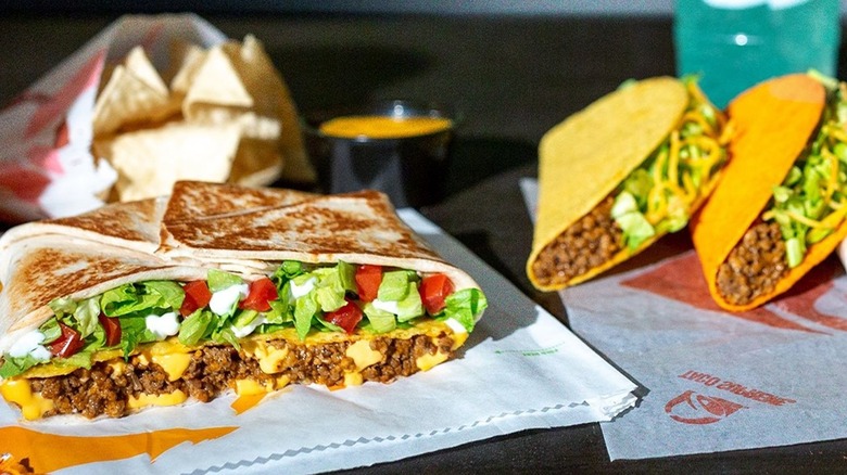 taco bell crunchwrap