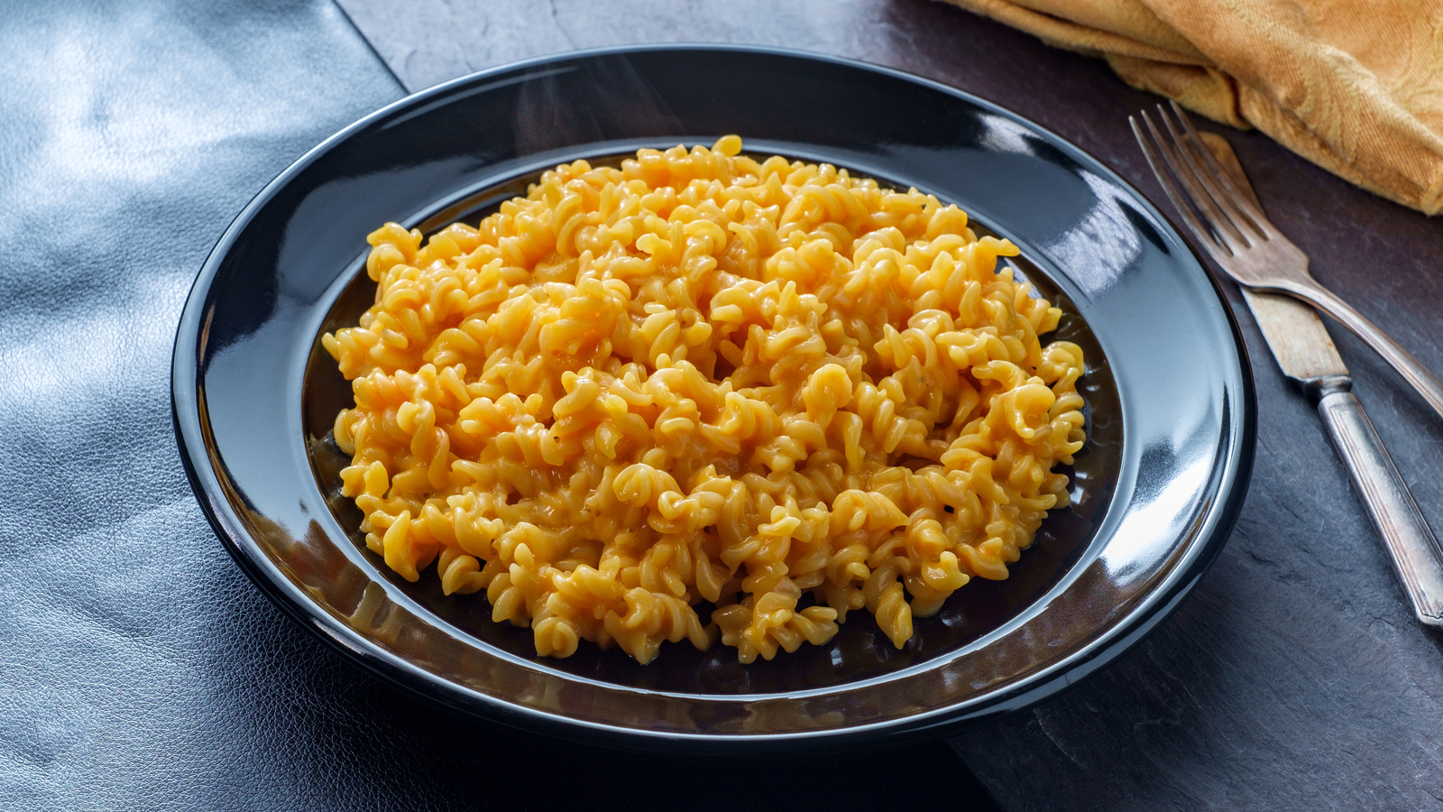 TikToker Orders Mac And Cheese From CPK, Only Gets Cheese