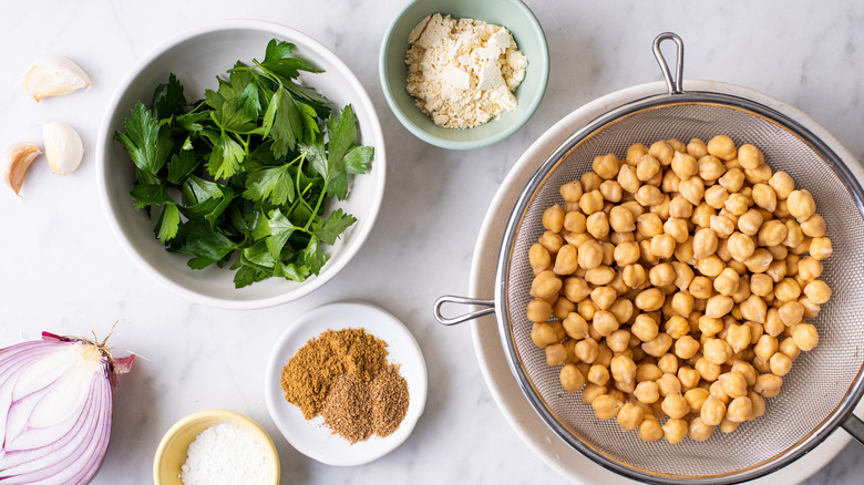 Ingredients to make falafel