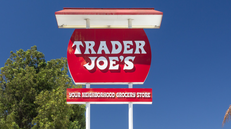 trader joes grocery store