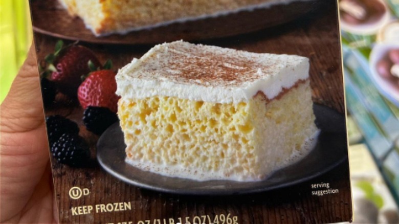 Trader Joe's Tres Leches Cake box