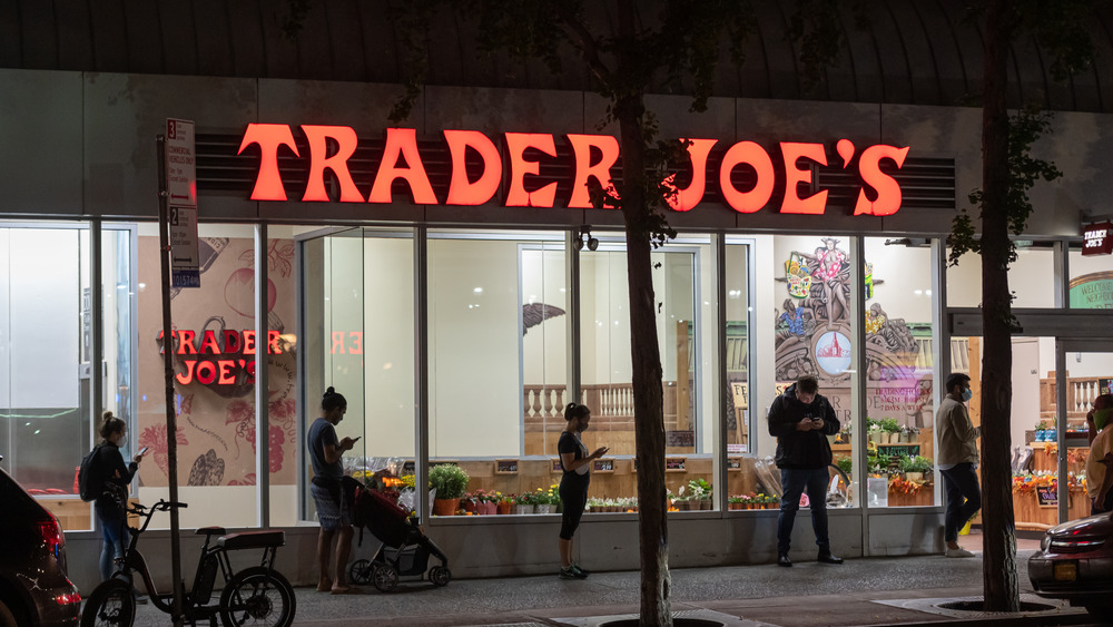 trader joe's storefront