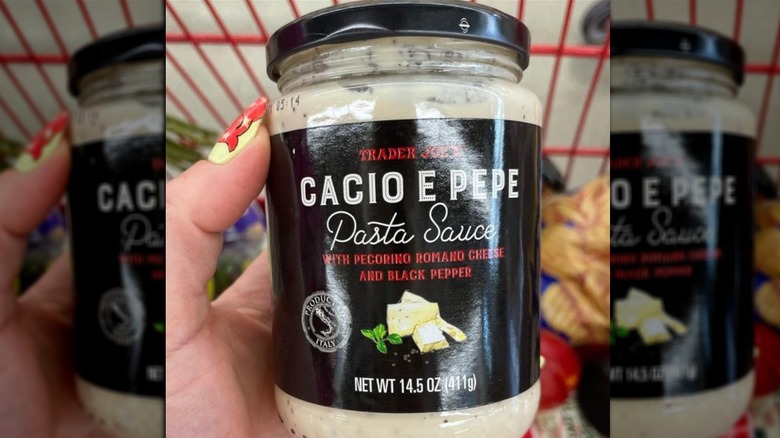 Jar of Trader Joe's cacio e pepe sauce