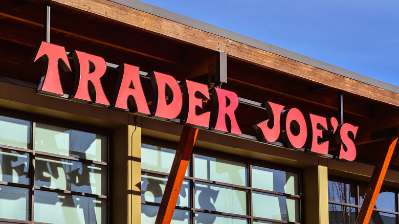 Trader Joe's sign