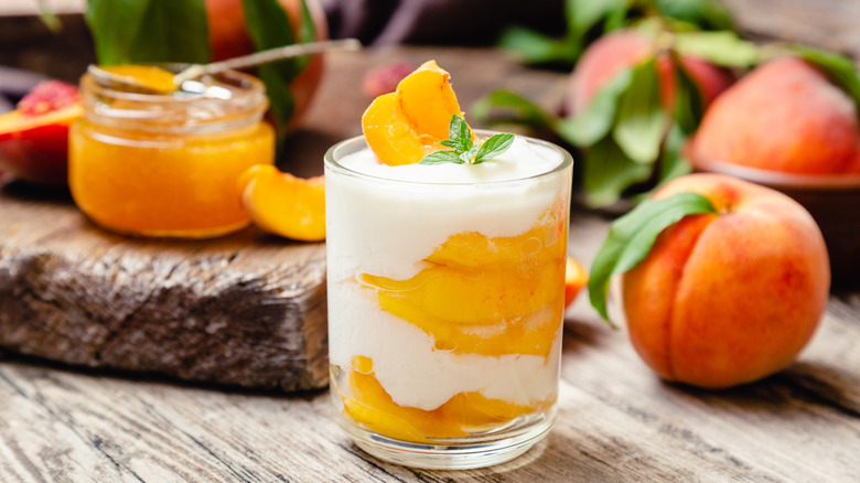 peaches and cream drink