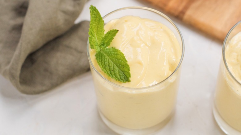 mango lassi with mint leaf