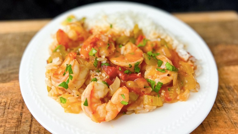 shrimp étouffée over white rice