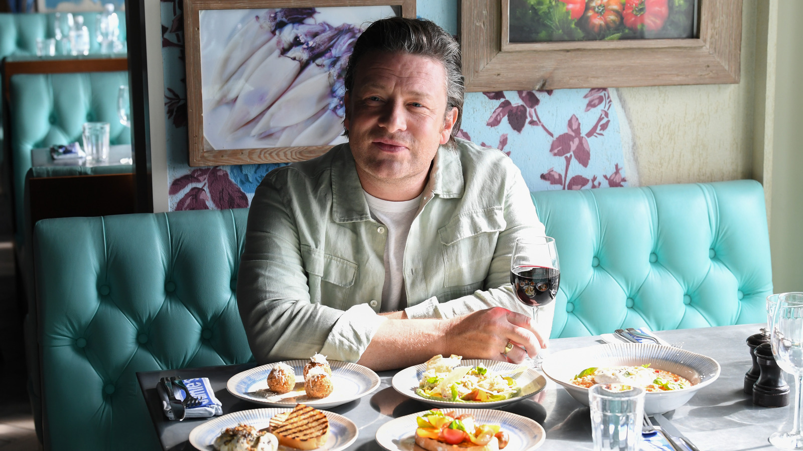 Tragic Details About Jamie Oliver
