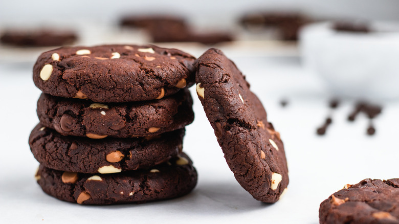 a stack of cookies