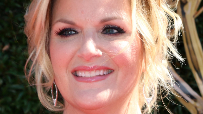 Trisha Yearwood smiling