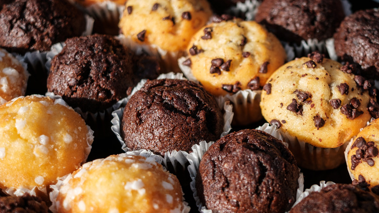 Rows of fresh chocolate chip muffins