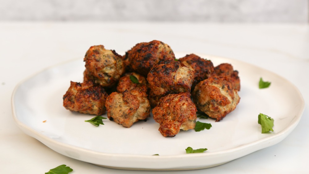 turkey meatballs plated