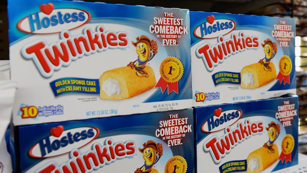 Twinkies on shelf