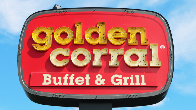 Golden Corral sign