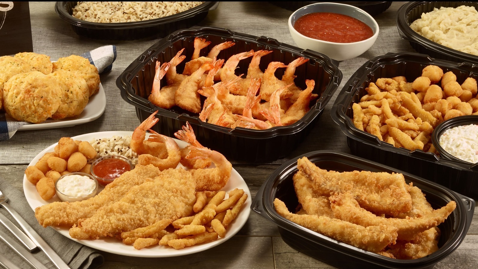 Twitter Is Furious About Red Lobster's Paid Sick Leave Policy