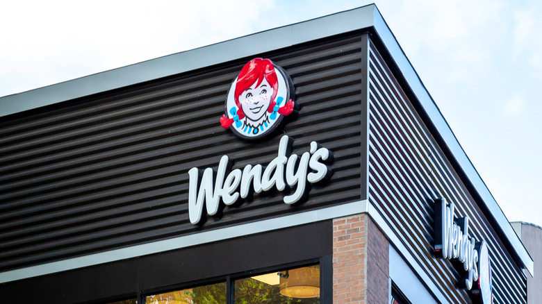 Wendy's sign