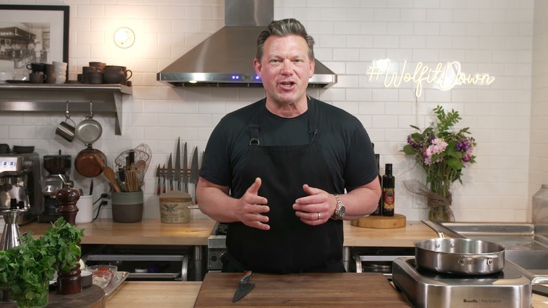 Tyler Florence in a cutting demo video for Damasteel