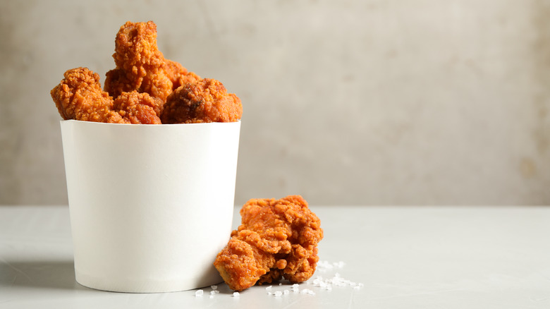 Fried chicken in white bucket