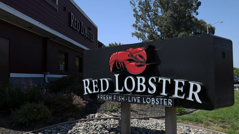 Red Lobster restaurant exterior