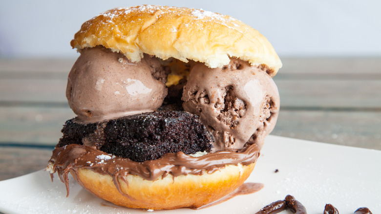 Ice cream sandwich 