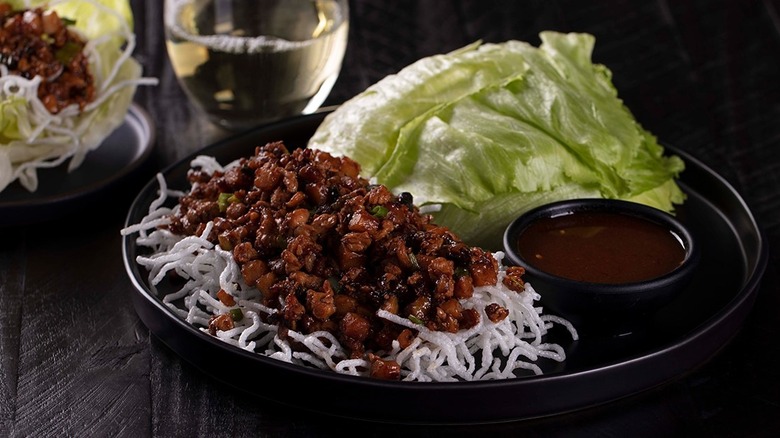 pf chang's lettuce wrap