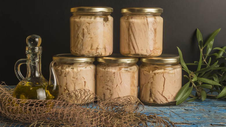 jars of tuna packed in oil