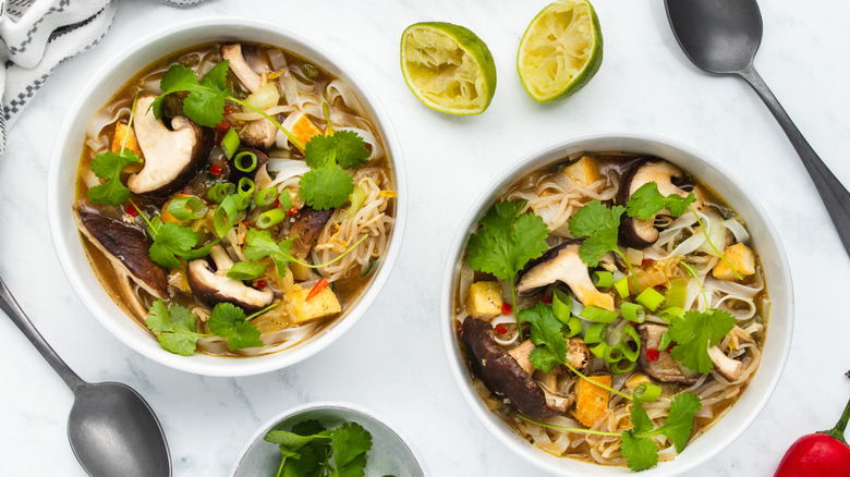 vegan mushroom ramen in bowls 