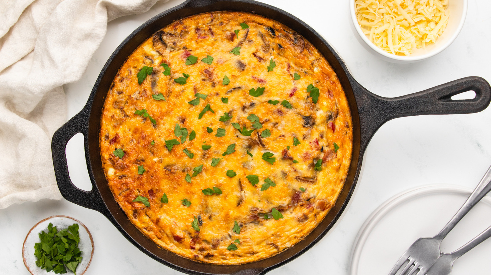 <a href="https://www.mashed.com/1754860/vegetarian-black-bean-frittata-recipe/" target="_blank">Vegetarian Black Bean Southwest Frittata</a>