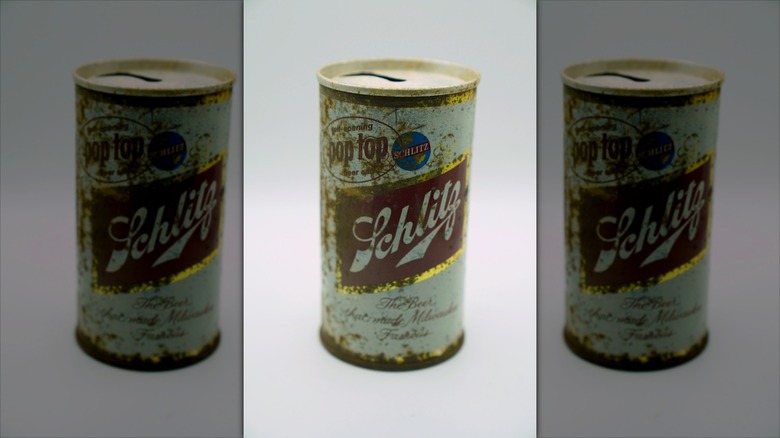 vintage Schlitz beer can