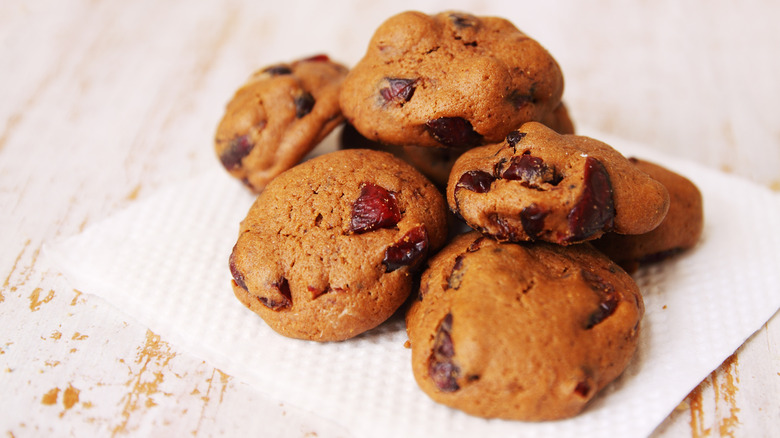 pile of hermit cookies