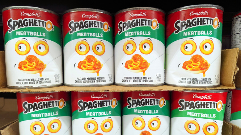 cans of SpaghettiOs on shelf