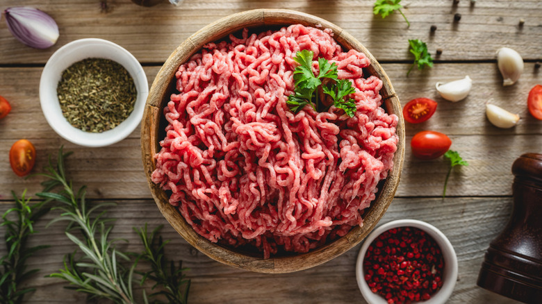 fresh uncooked ground beef
