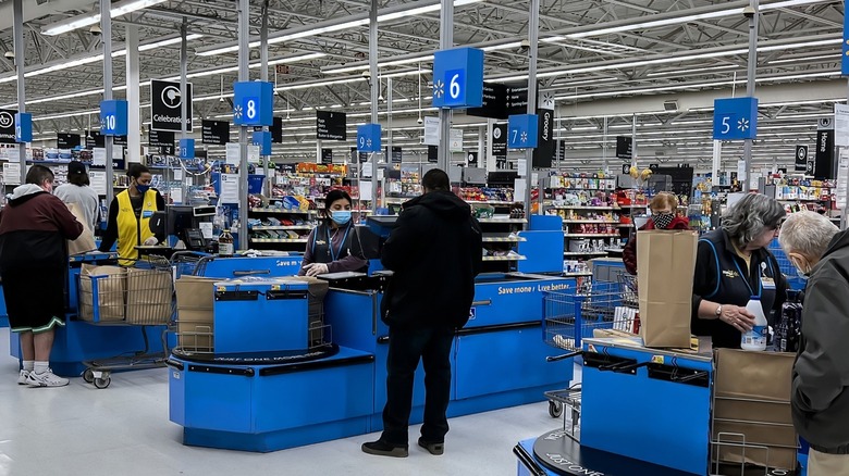 Walmart checkout lines