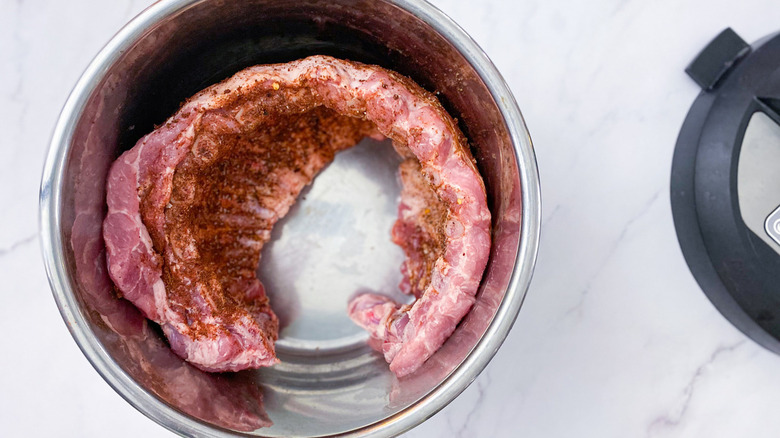 Seasoned ribs inside Instant Pot