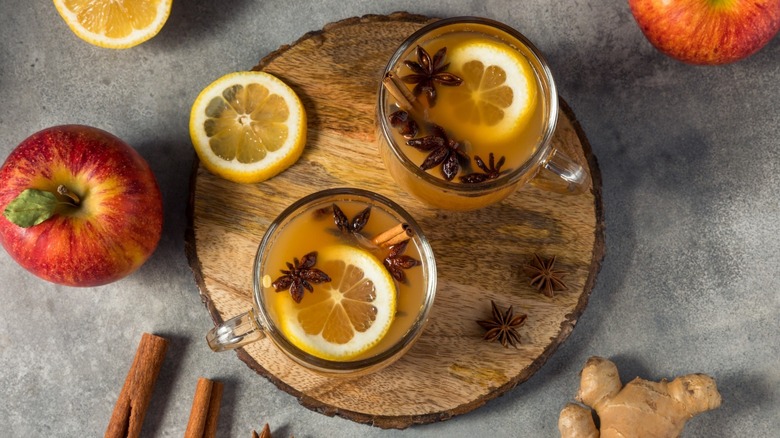wassail spiced christmas drinks