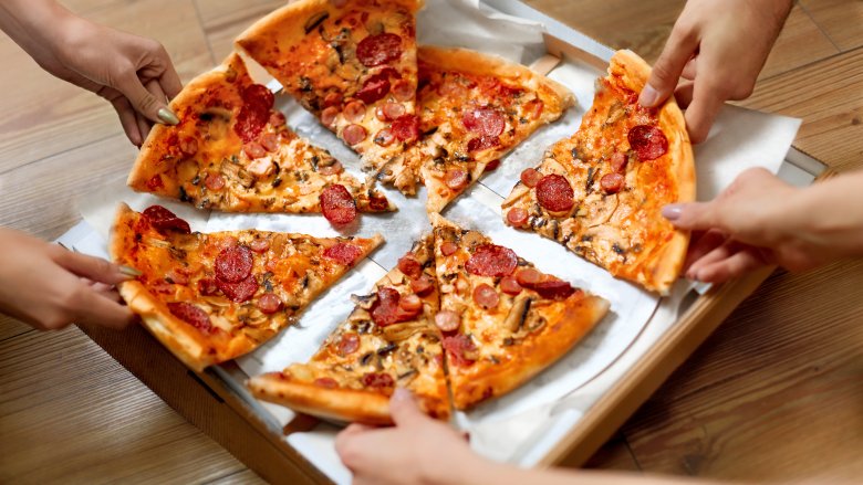 These Homemade Pizza Tips Ensure Your Pie Tastes Like the Real