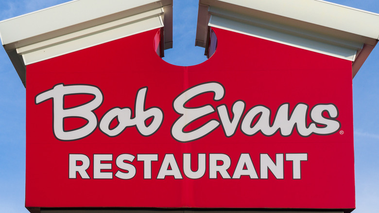 Bob Evans exterior sign