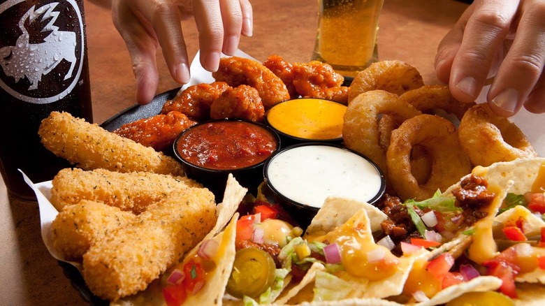 Buffalo Wild Wings happy hour food