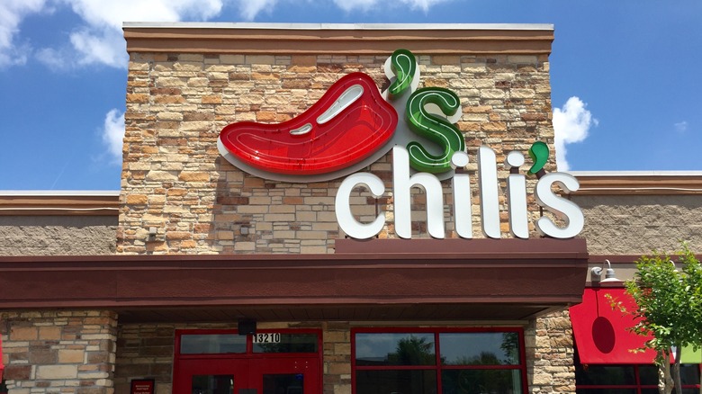 Chili's restaurant exterior 